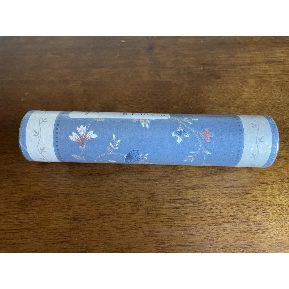 VTG Wallpaper Border Floral Cottage Core Blue White Sunworthy 1 Roll 15 Feet